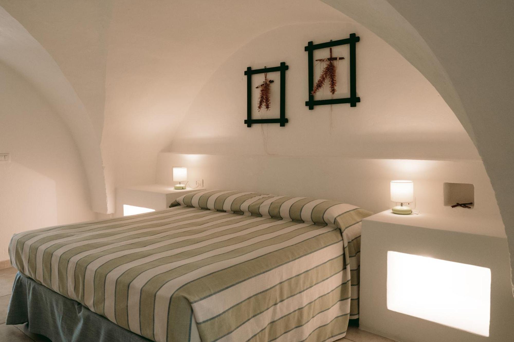Oltre Gli Ulivi Bed and Breakfast Ostuni Εξωτερικό φωτογραφία