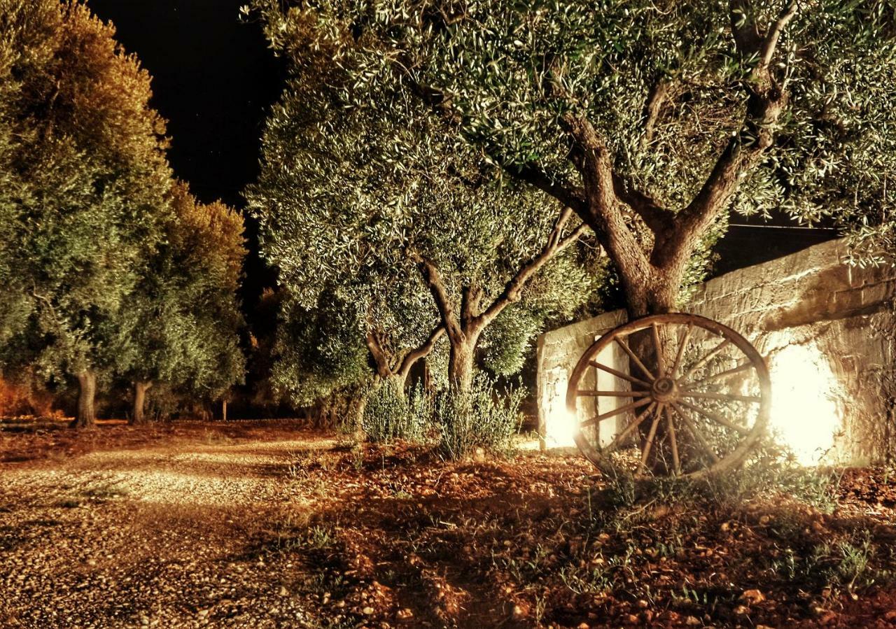Oltre Gli Ulivi Bed and Breakfast Ostuni Εξωτερικό φωτογραφία